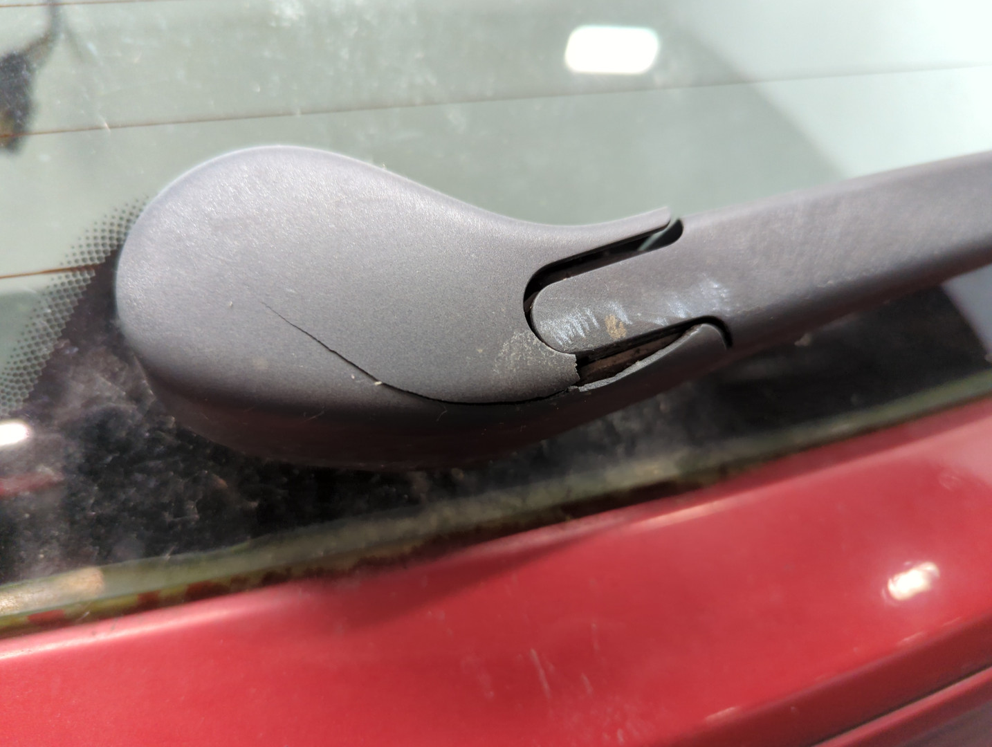 Дверь багажника