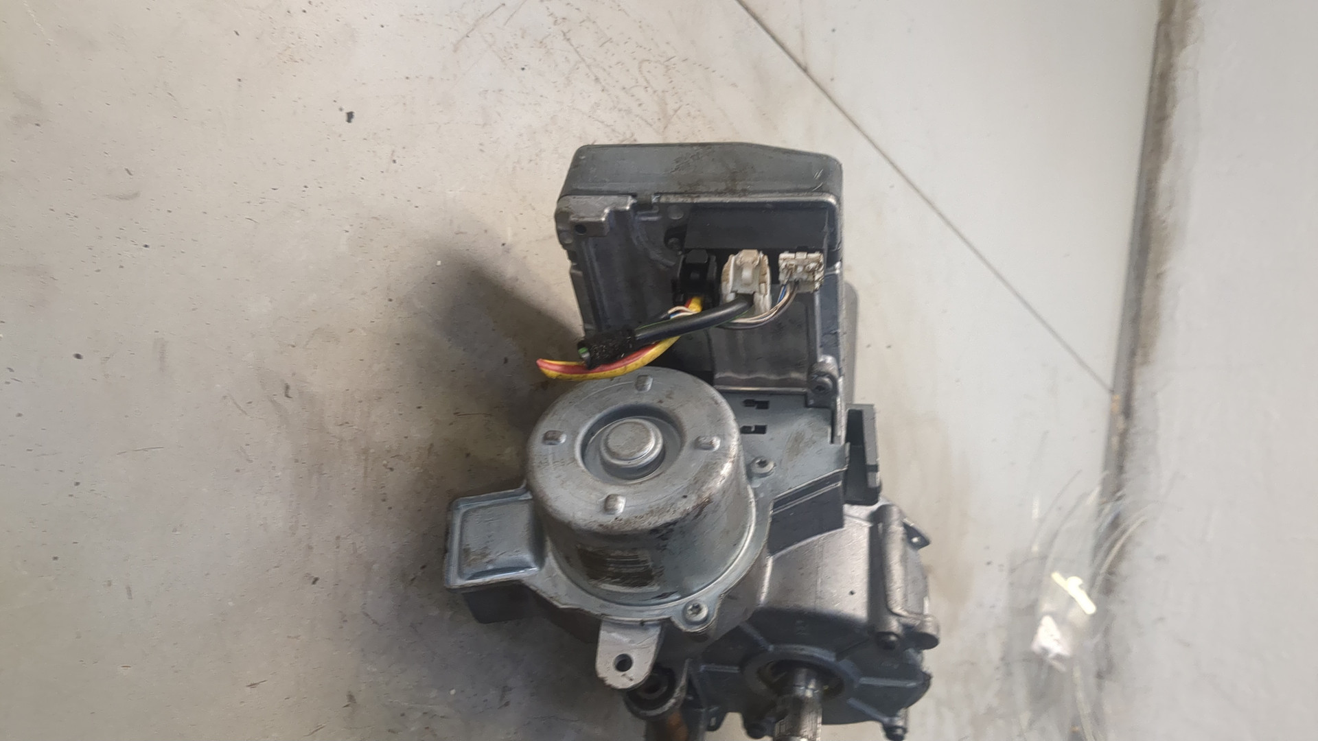 Серводвигатель рулевой рейки