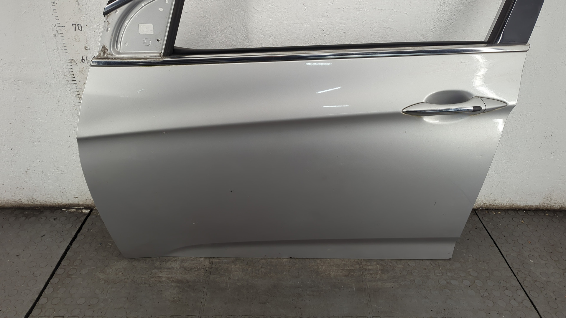 Дверь передняя левая