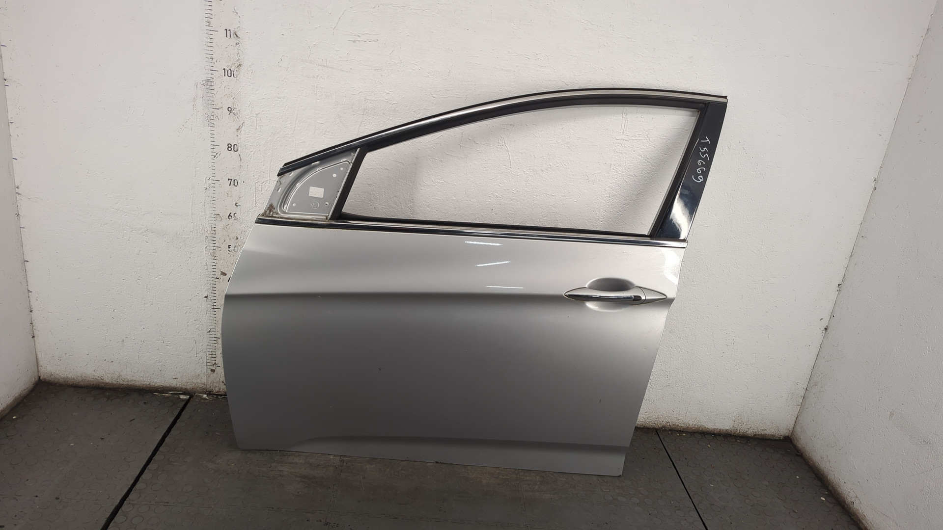 Дверь передняя левая