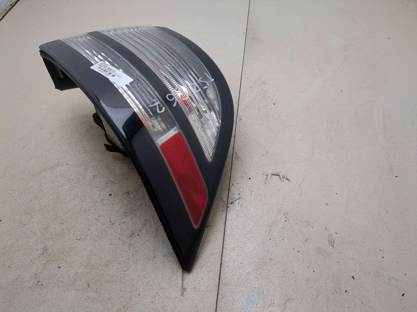 Фонарь задний правый