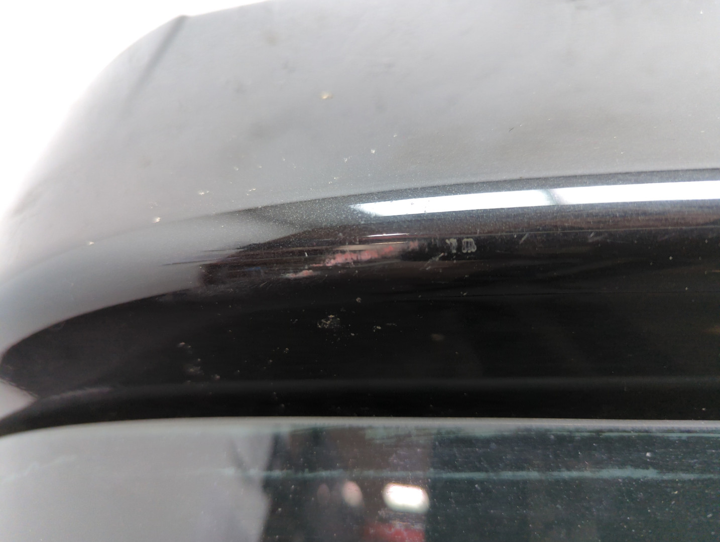 Дверь багажника