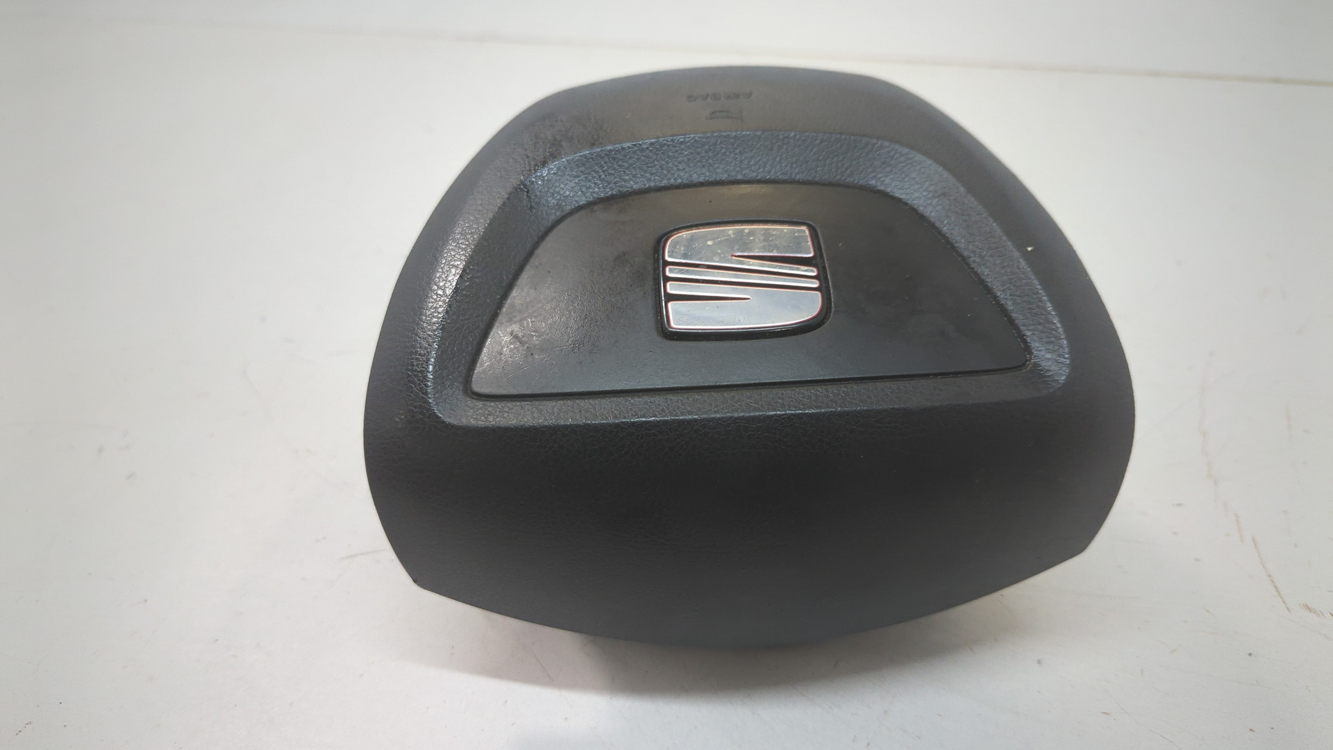 Подушка безопасности в рулевое колесо