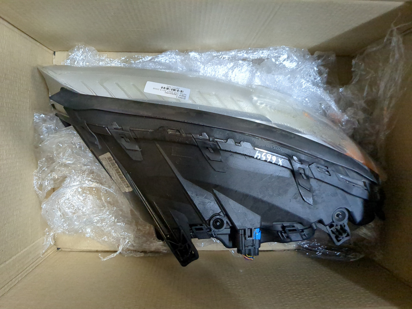 Фара правая