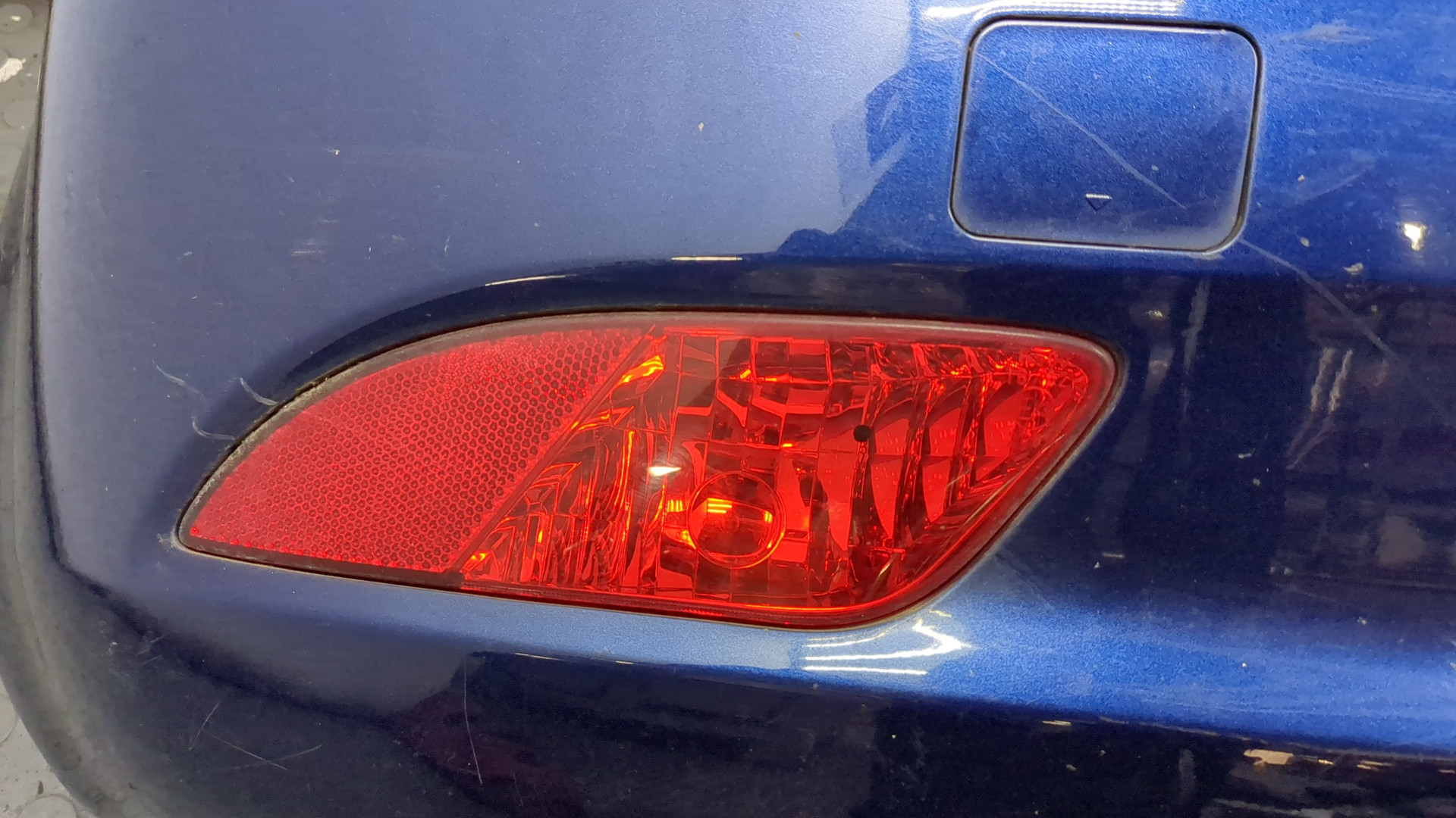 Бампер задний