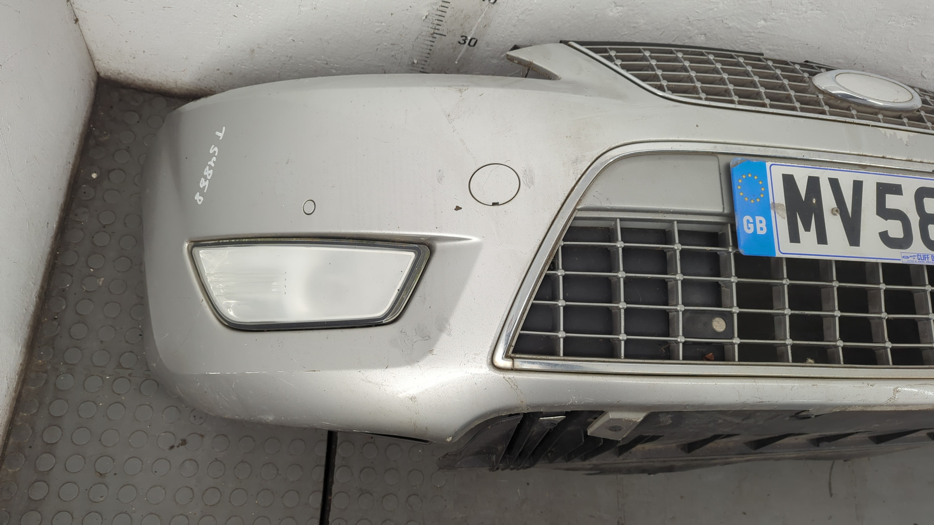 Бампер передний