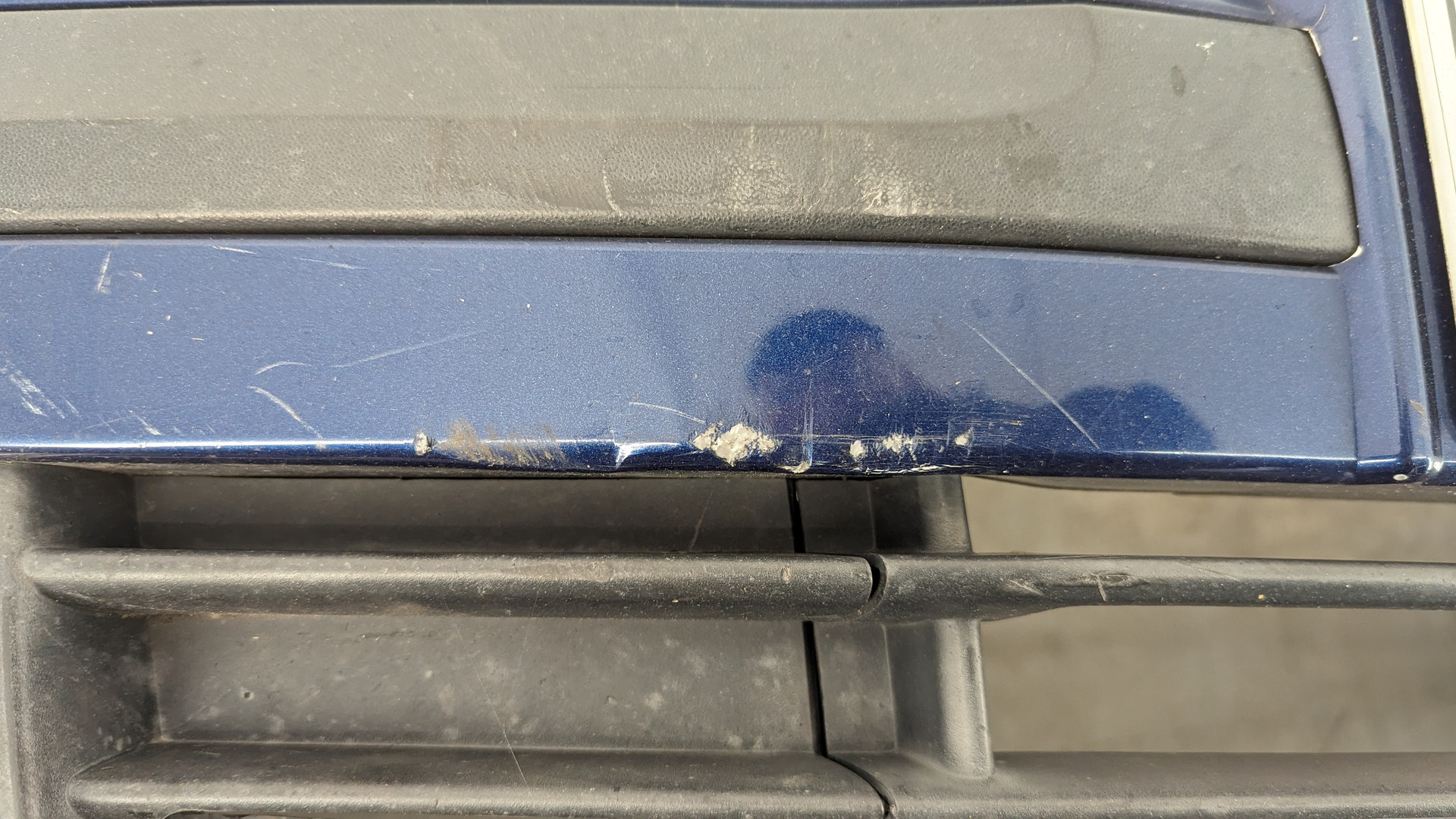 Бампер передний