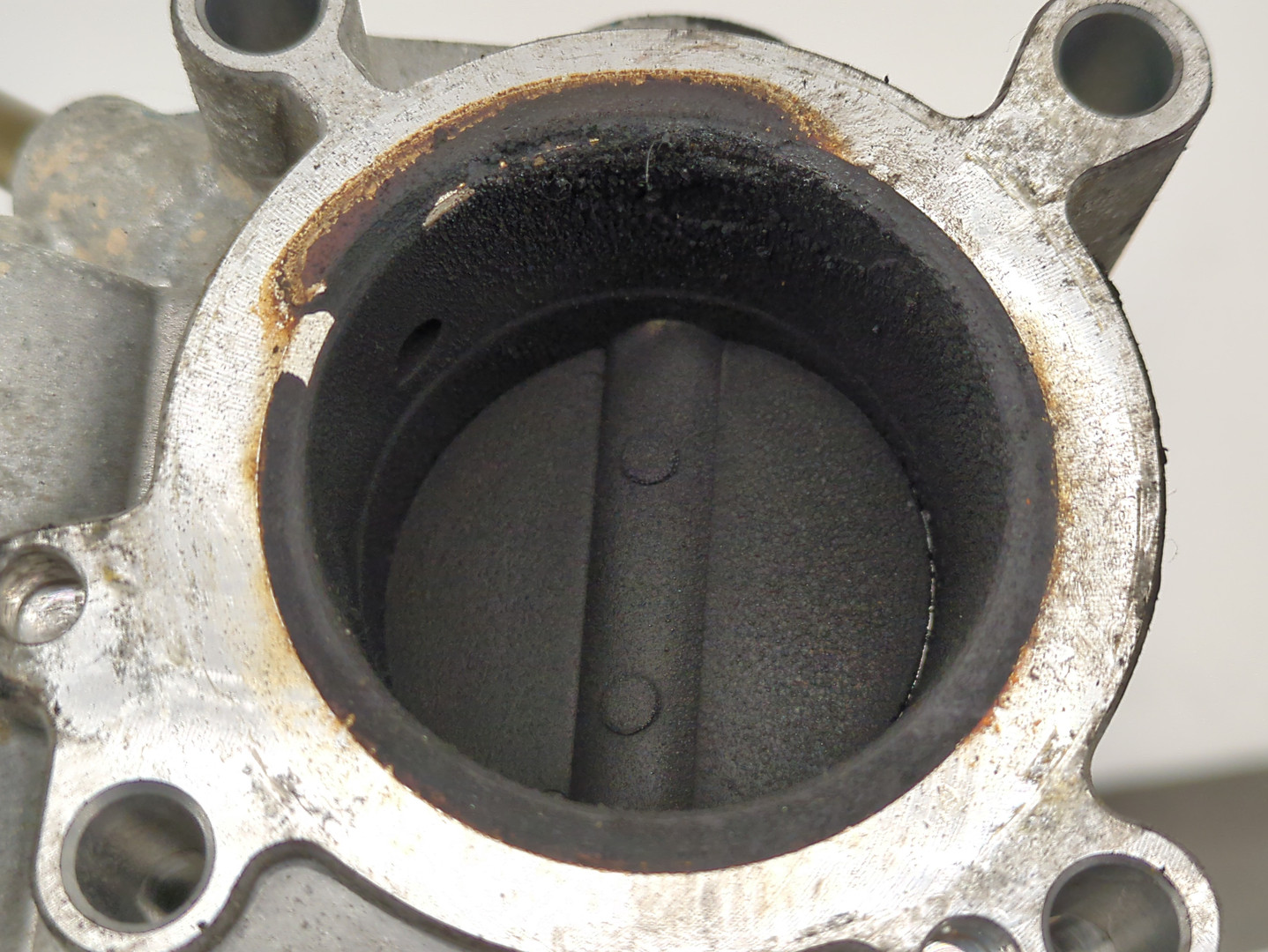 Заслонка дроссельная электрическая