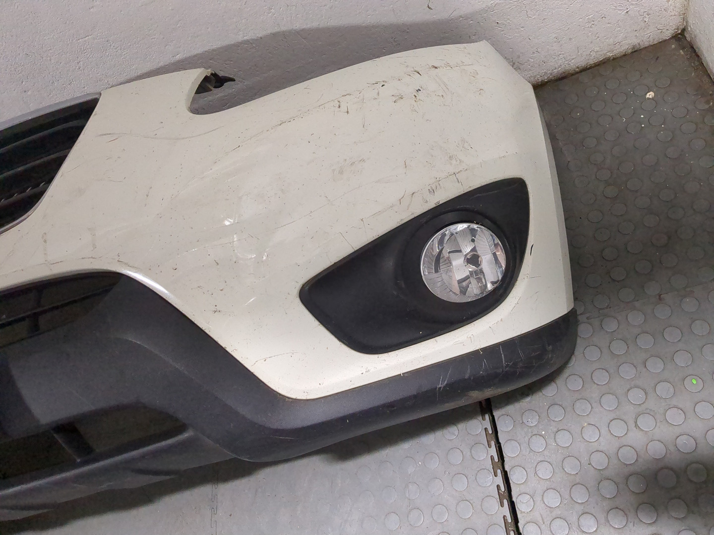 Бампер передний