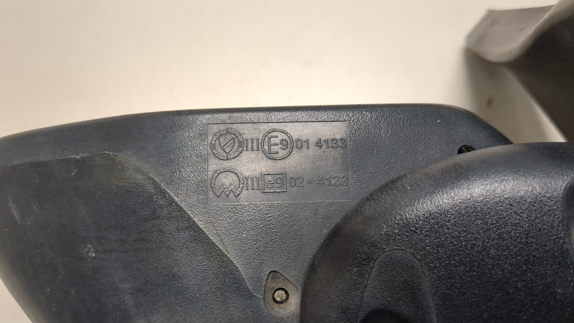 Зеркало левое электрическое