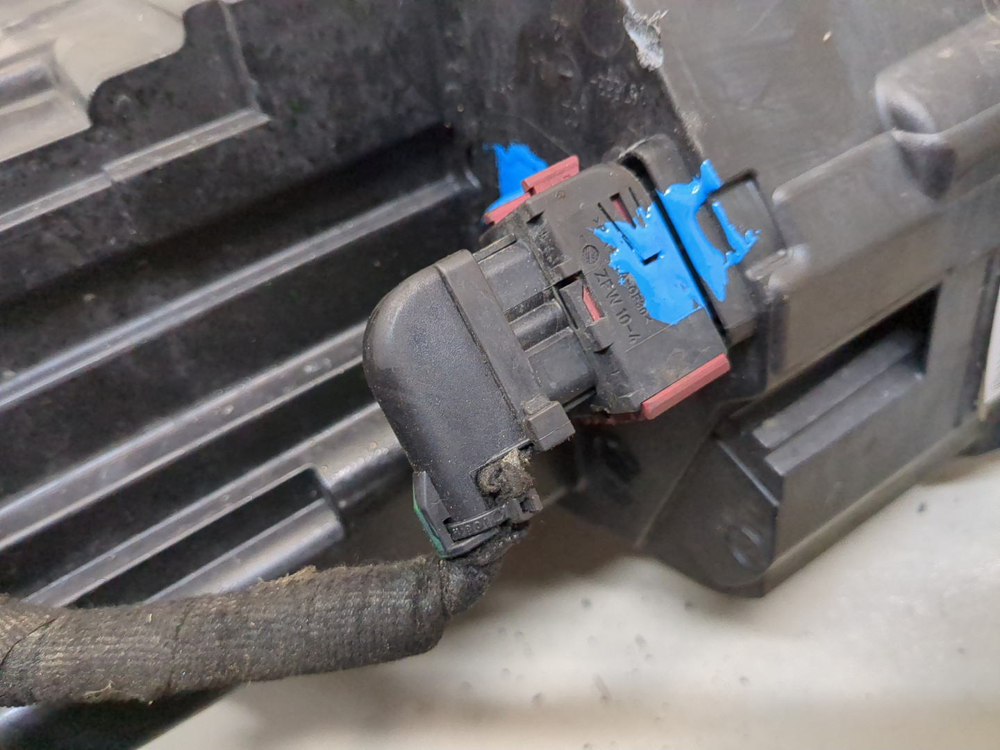 Фара правая