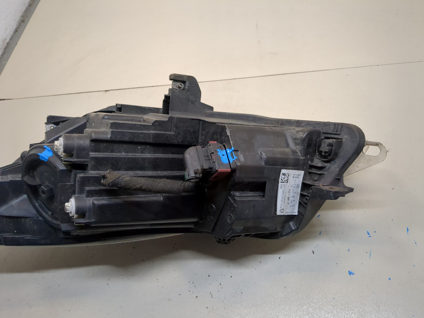 Фара правая