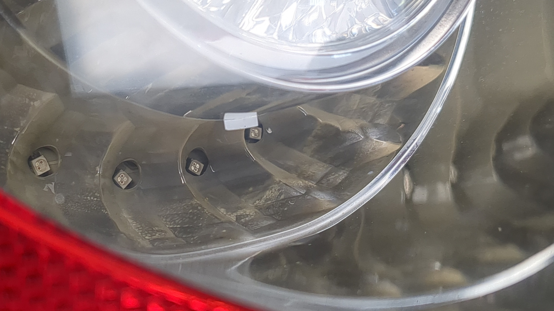 Фонарь задний левый