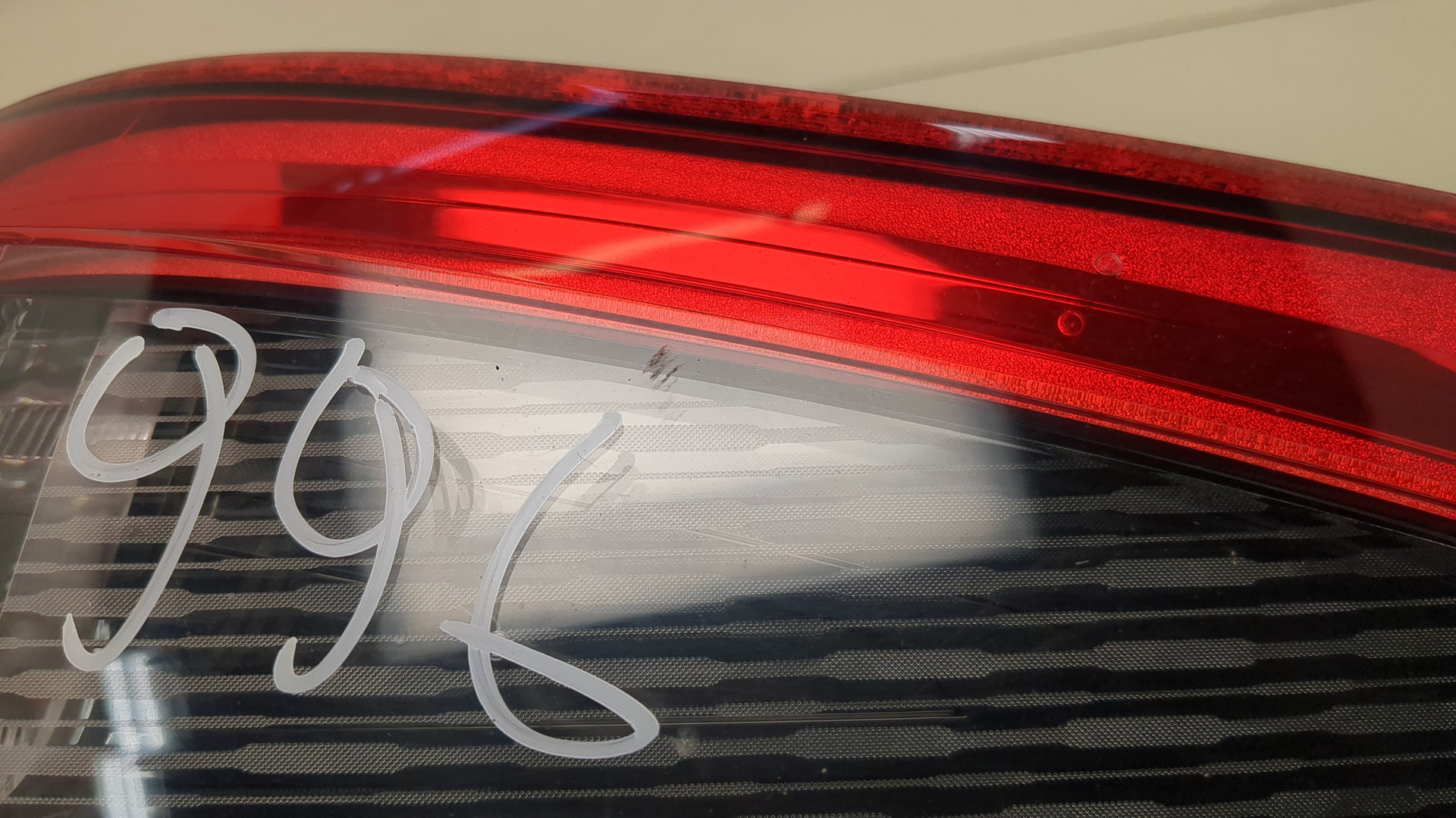 Фонарь задний правый