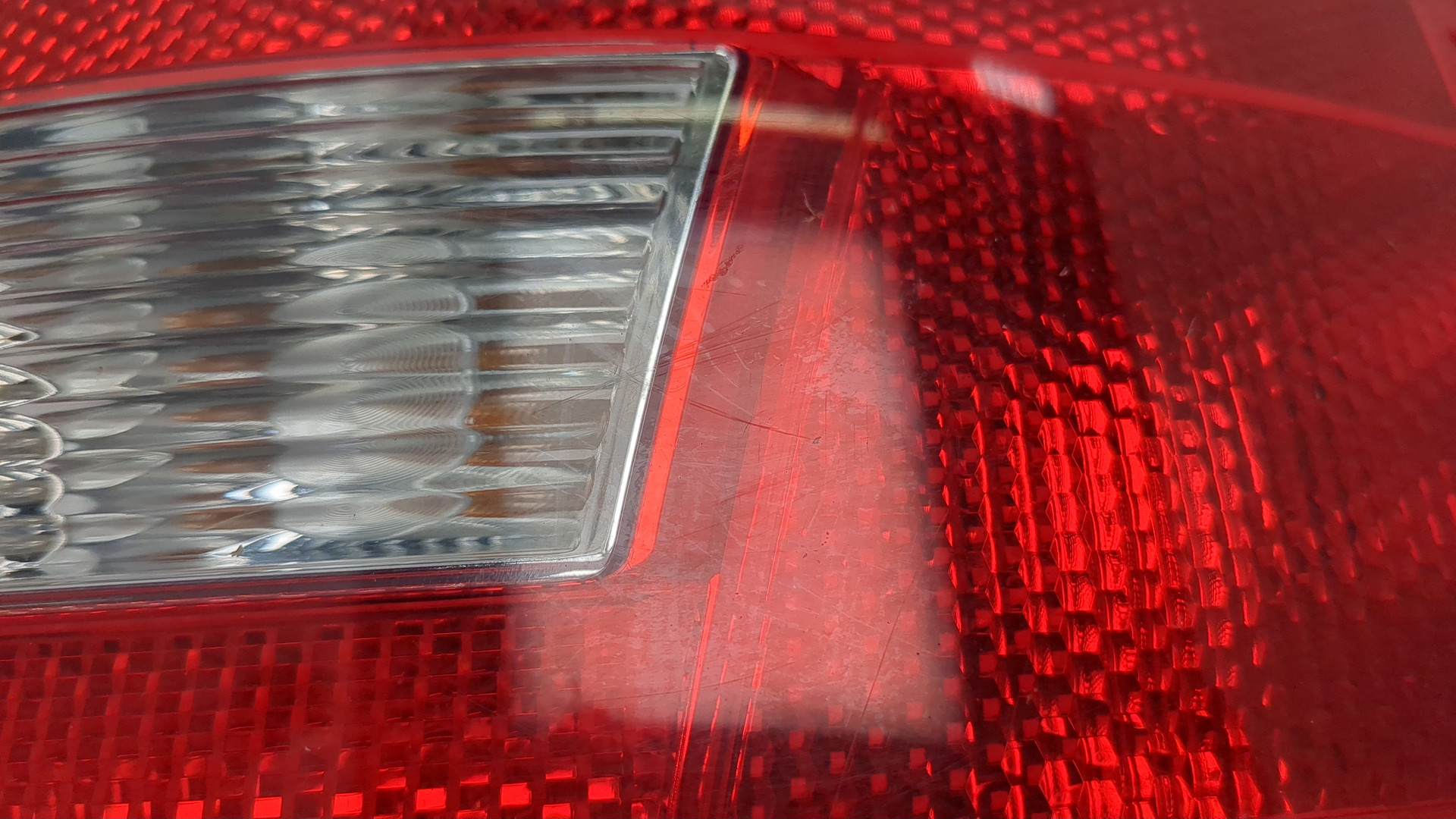 Фонарь задний правый