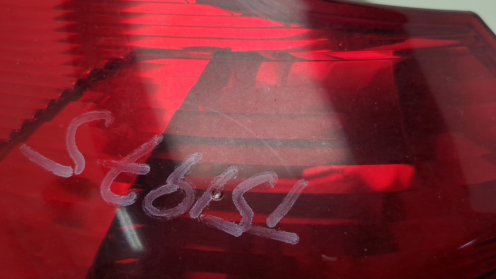 Фонарь задний левый