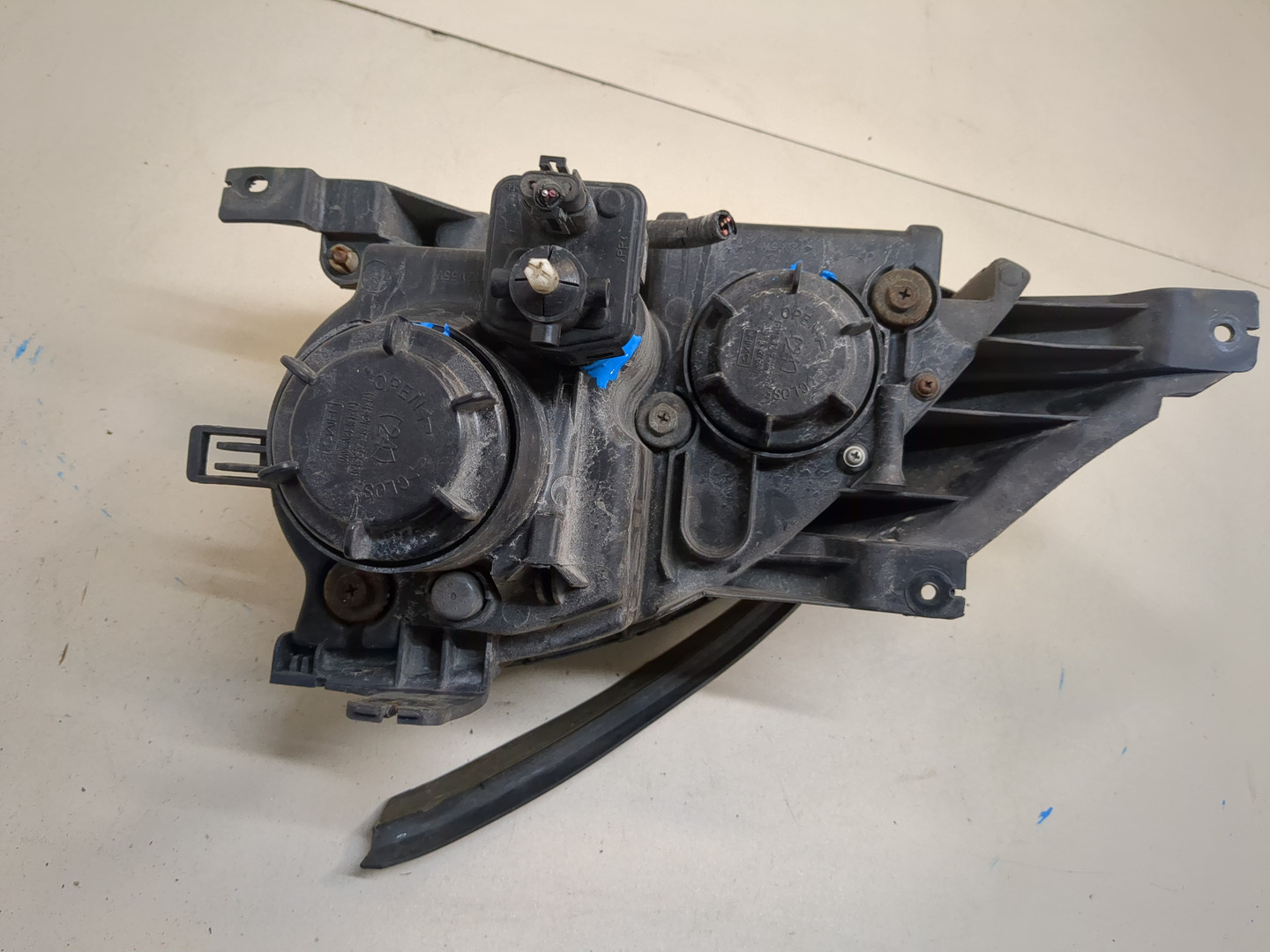 Фара правая