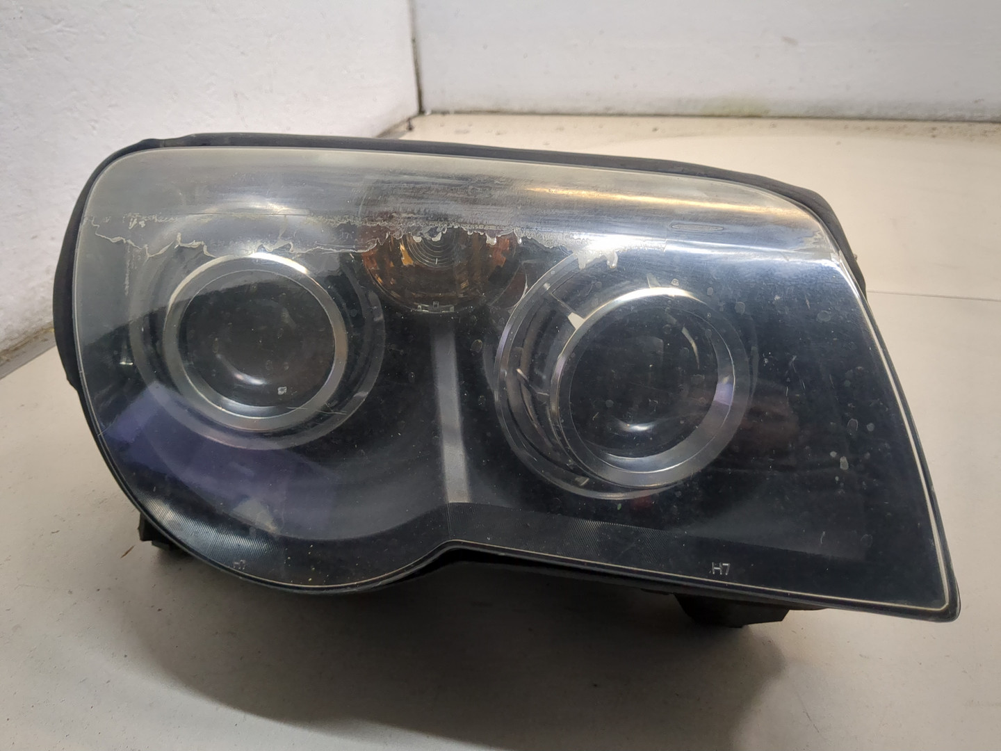 Фара правая