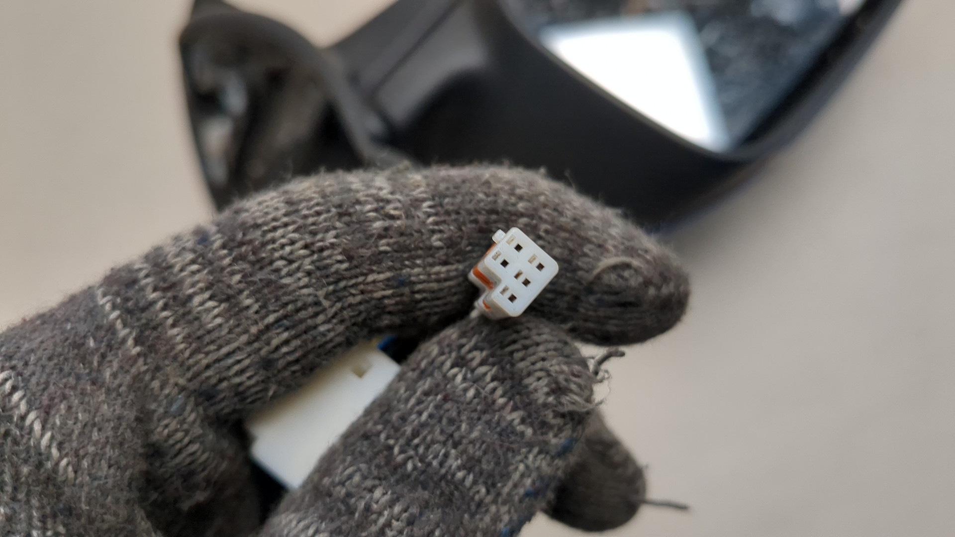 Зеркало левое электрическое