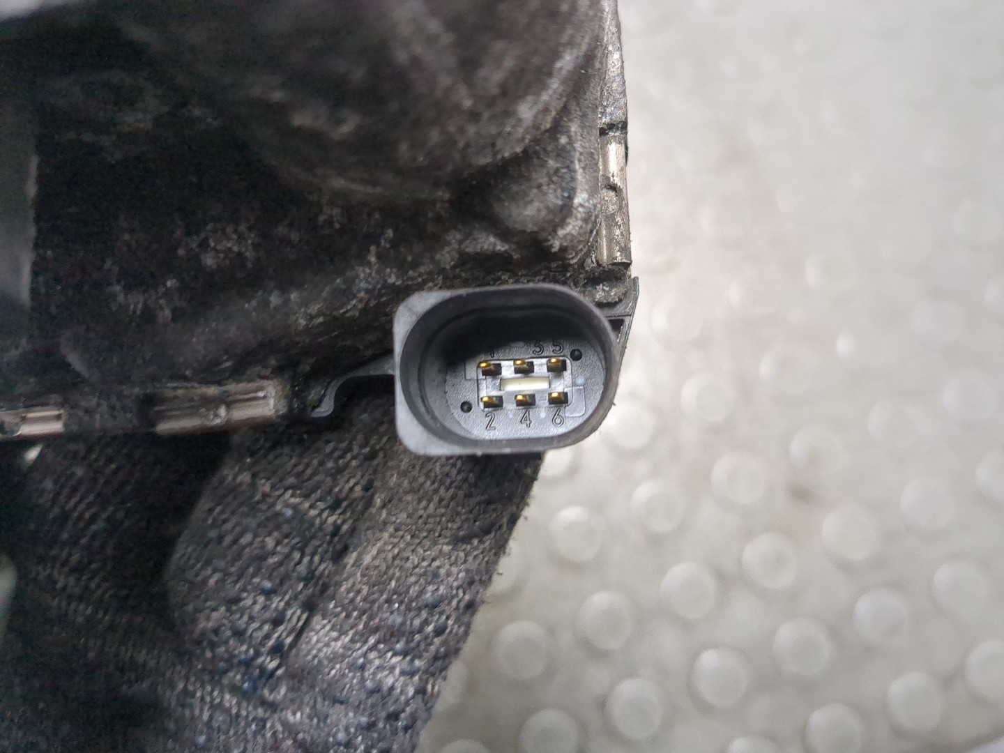 Заслонка дроссельная электрическая