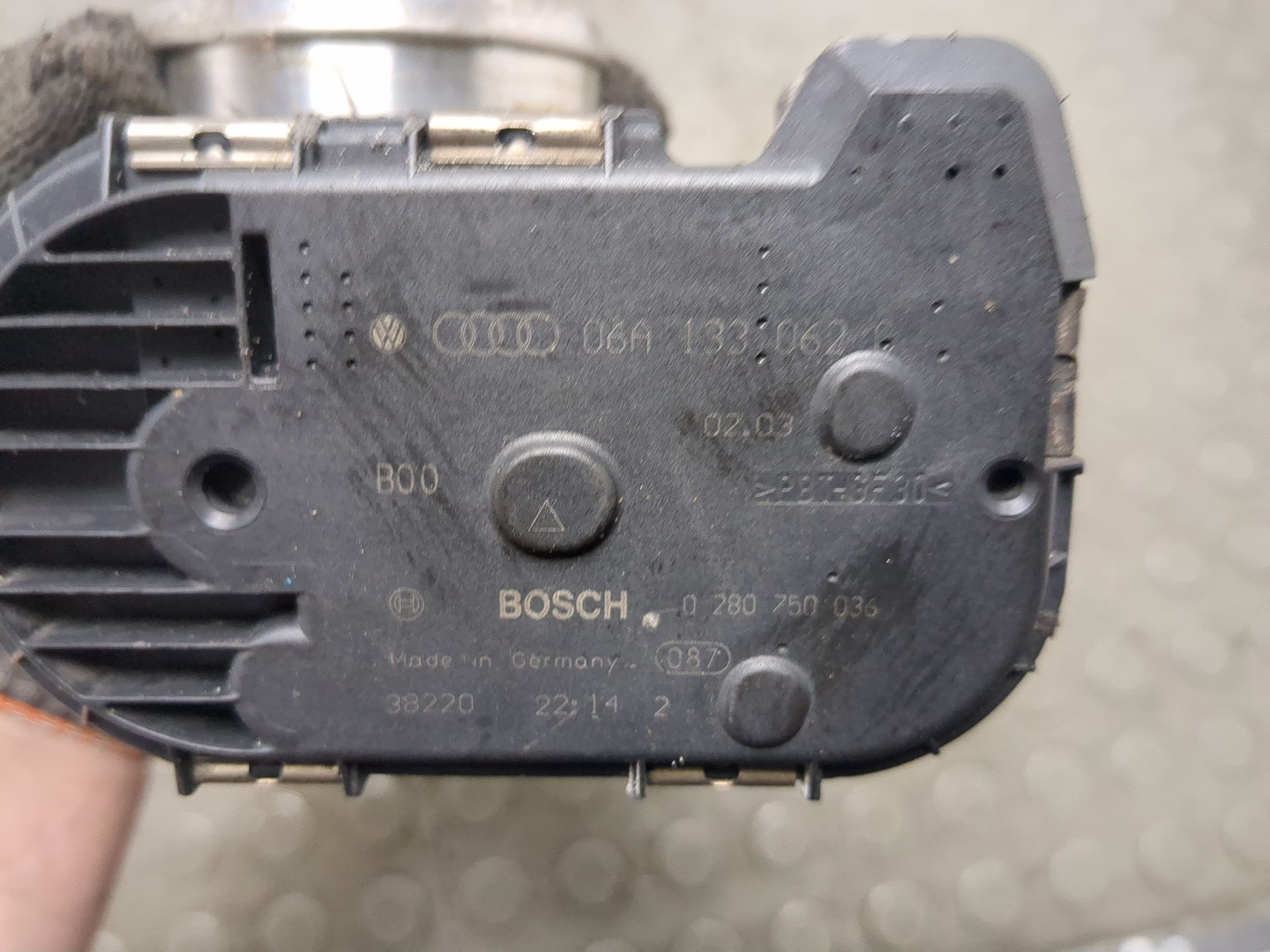 Заслонка дроссельная электрическая