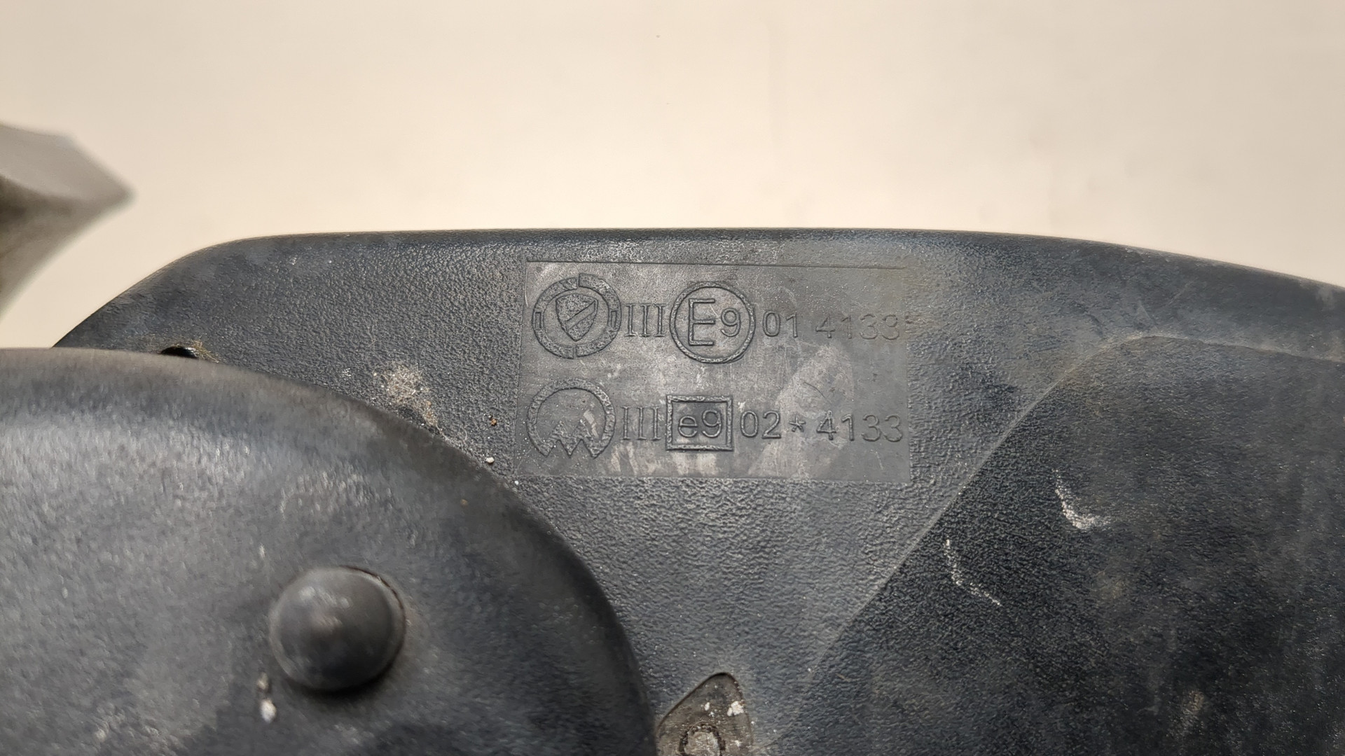 Зеркало правое электрическое