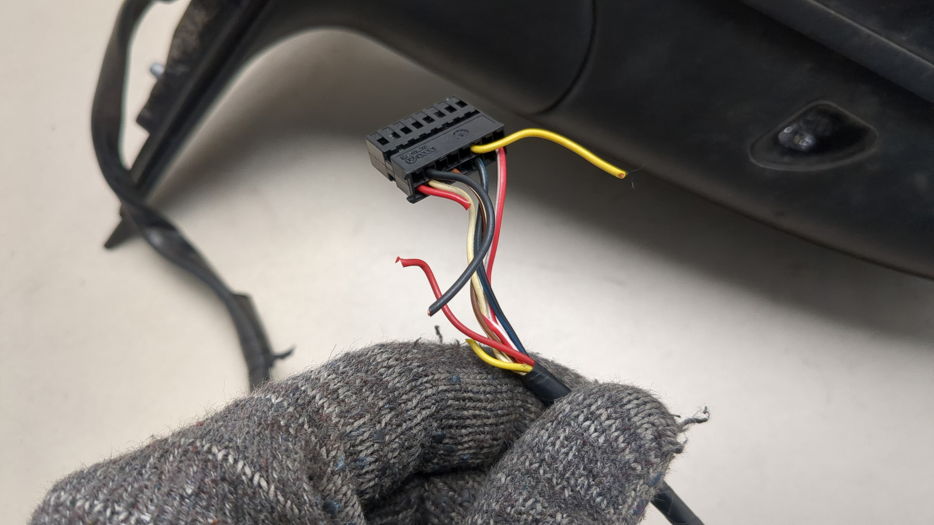 Зеркало правое электрическое