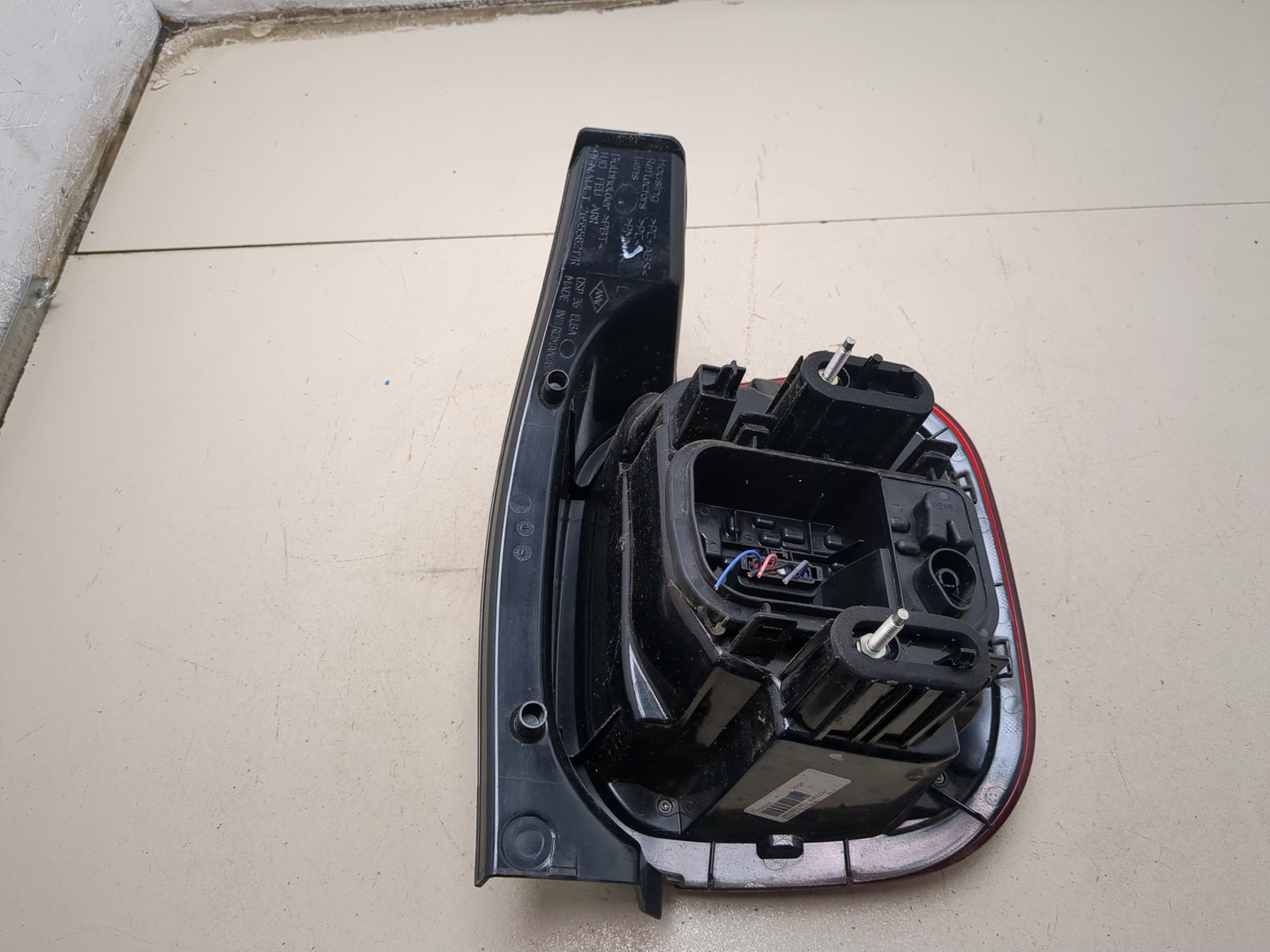 Фонарь задний левый