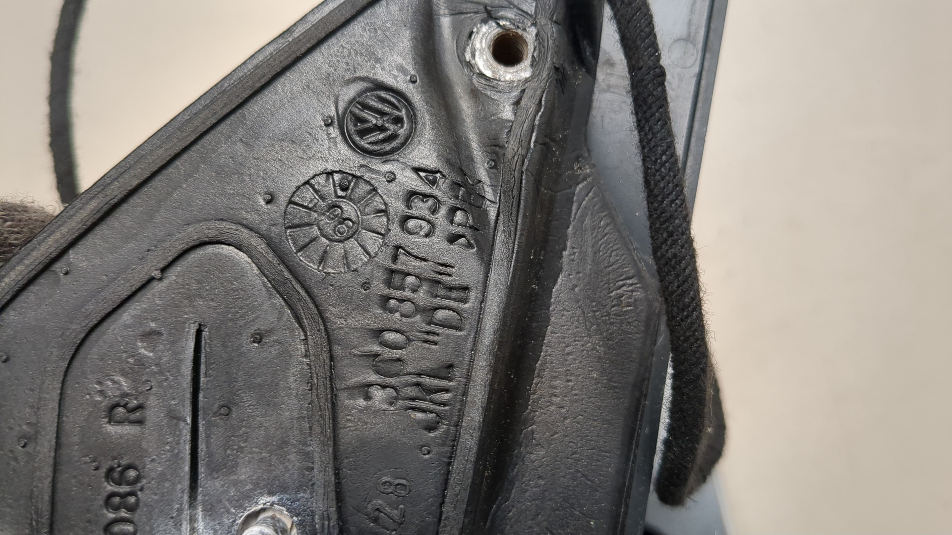 Зеркало правое электрическое