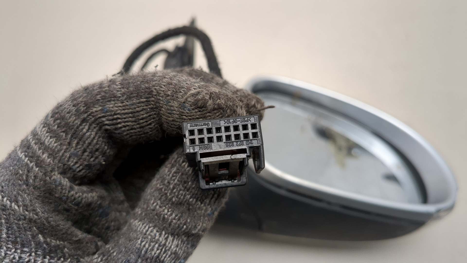 Зеркало правое электрическое