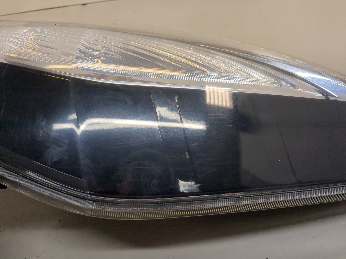 Фонарь задний правый