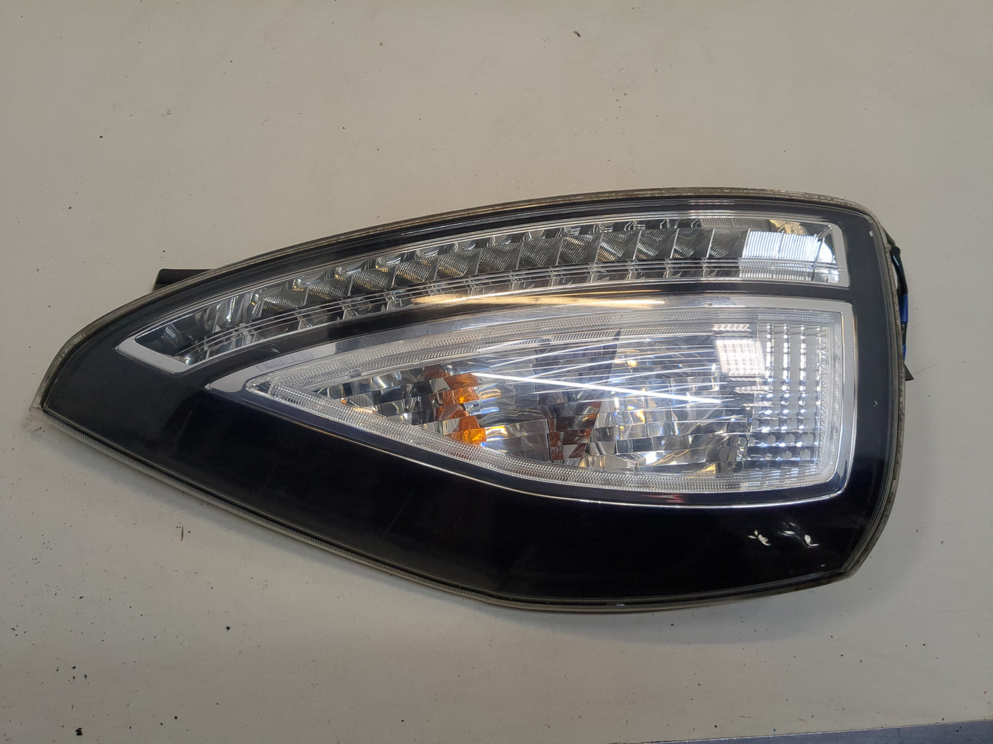 Фонарь задний левый