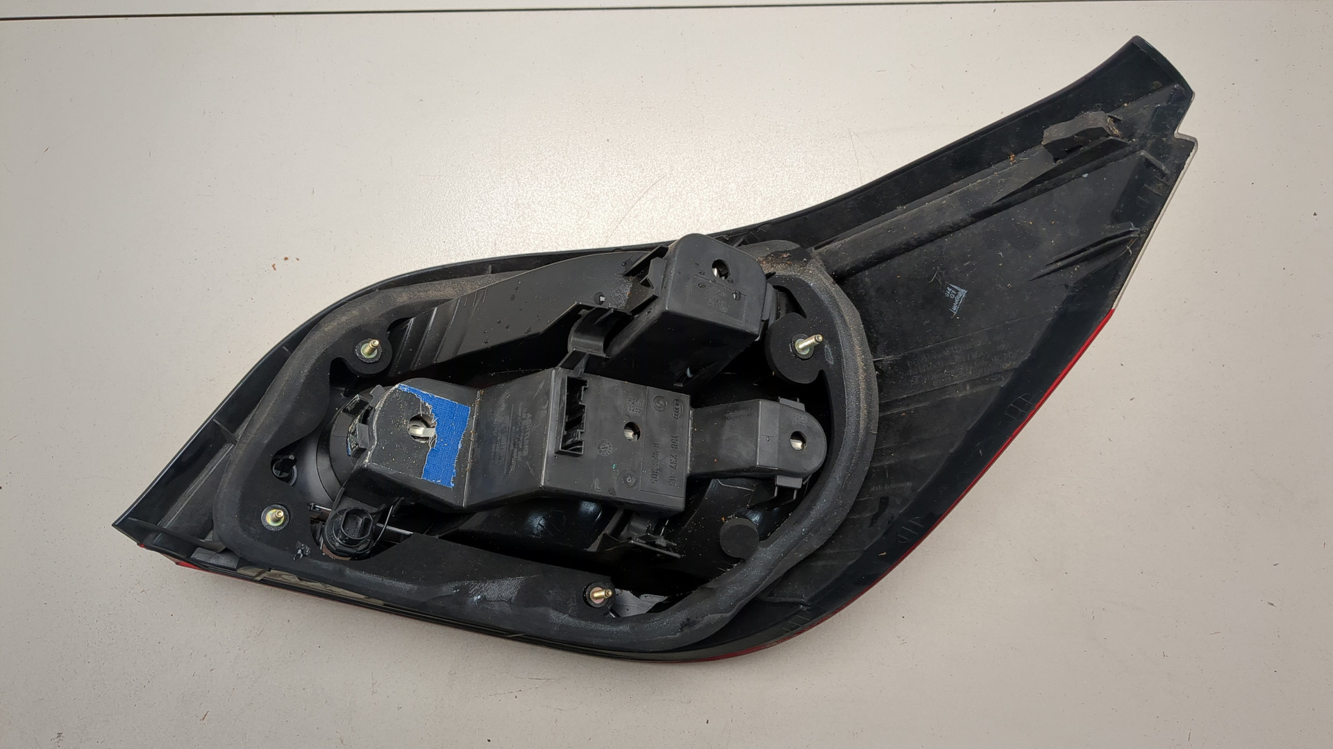 Фонарь задний левый