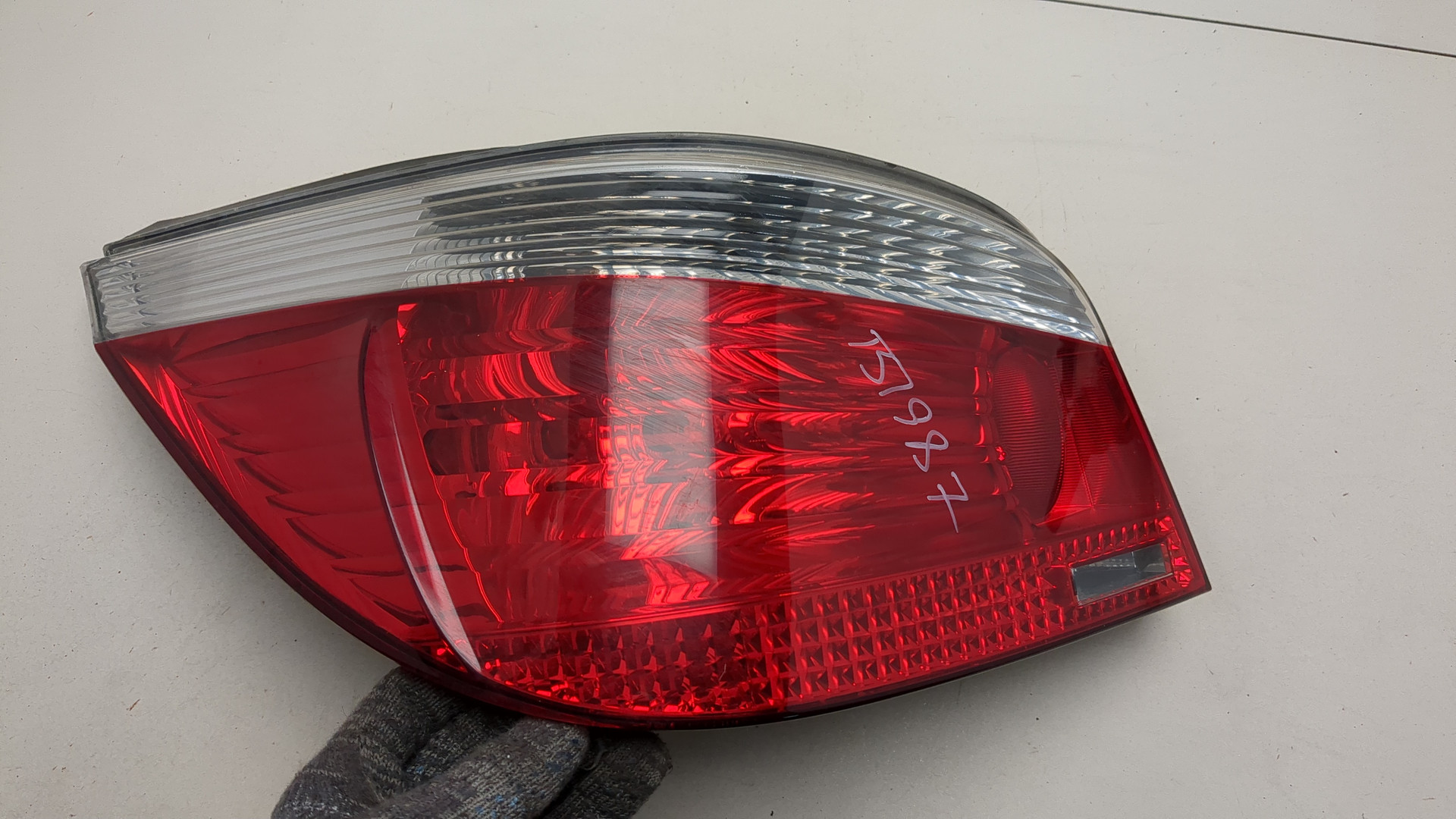 Фонарь задний левый