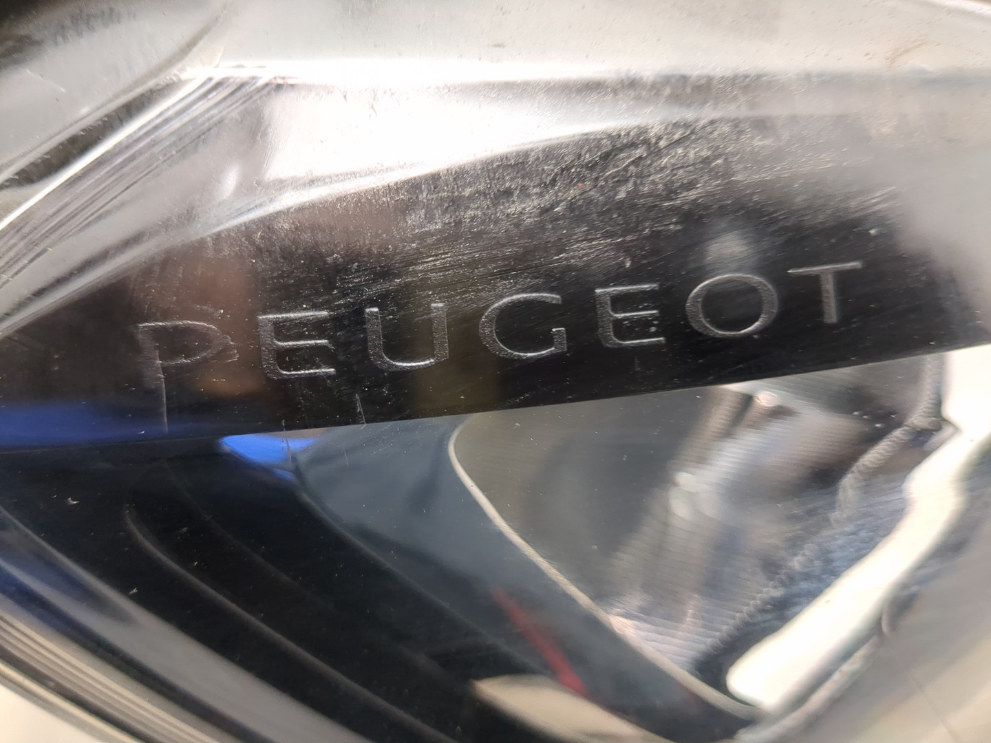 Фара правая