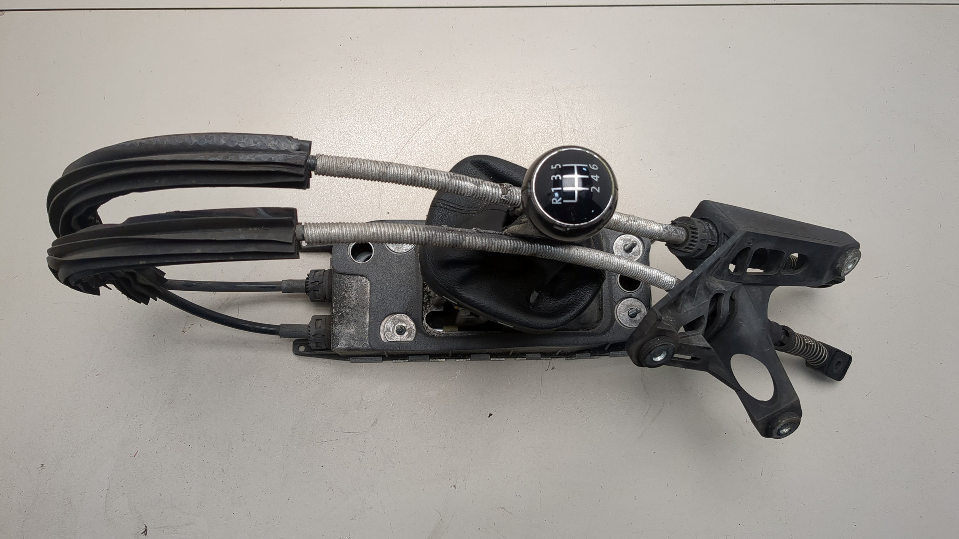 Кулиса МКПП / АКПП