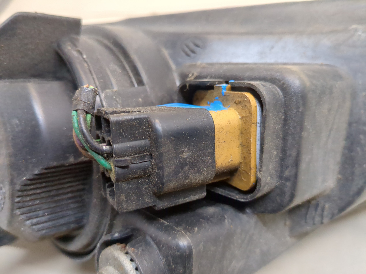 Фара правая