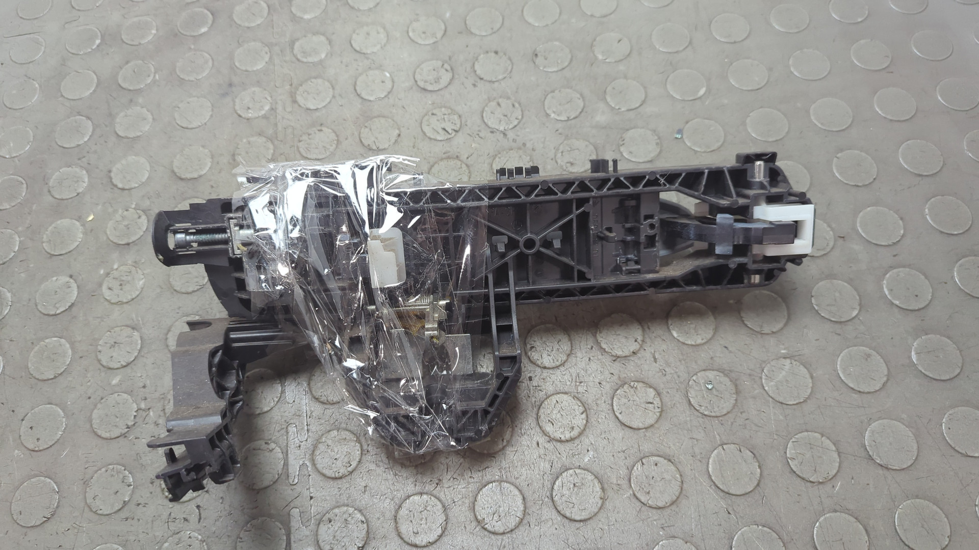 Ручка двери наружная