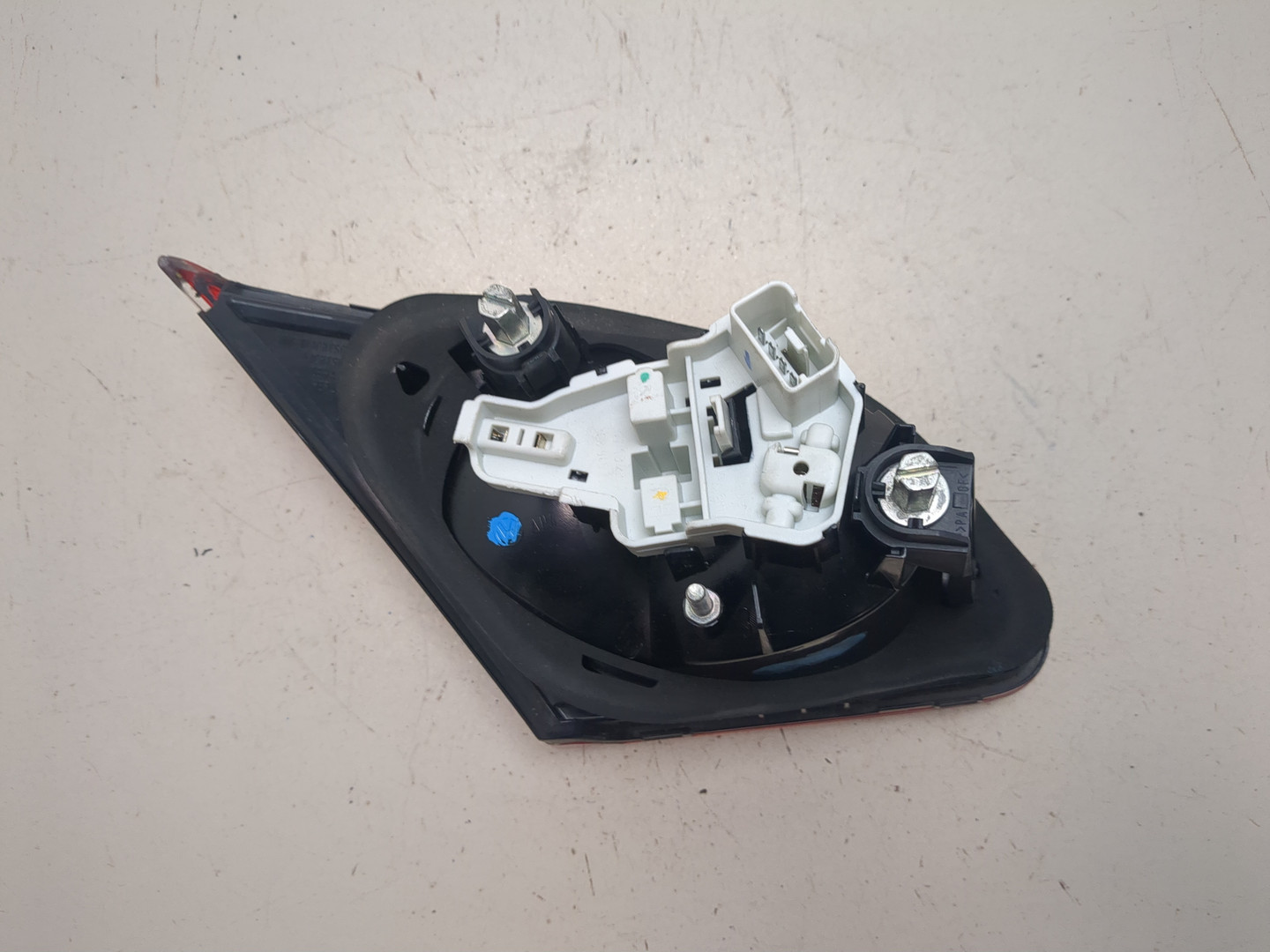 Фонарь задний внутренний правый