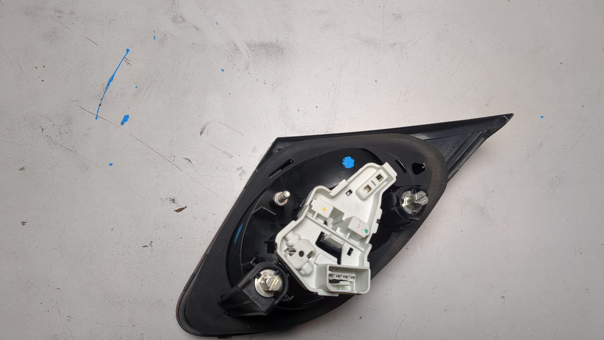 Фонарь задний внутренний правый