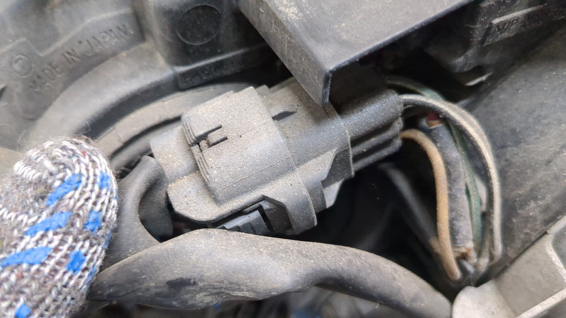 Фара правая