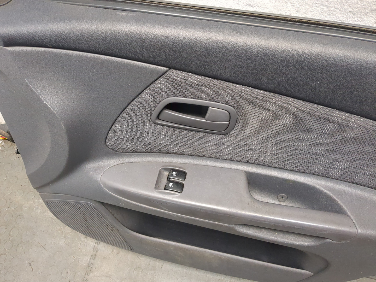 Дверь передняя правая