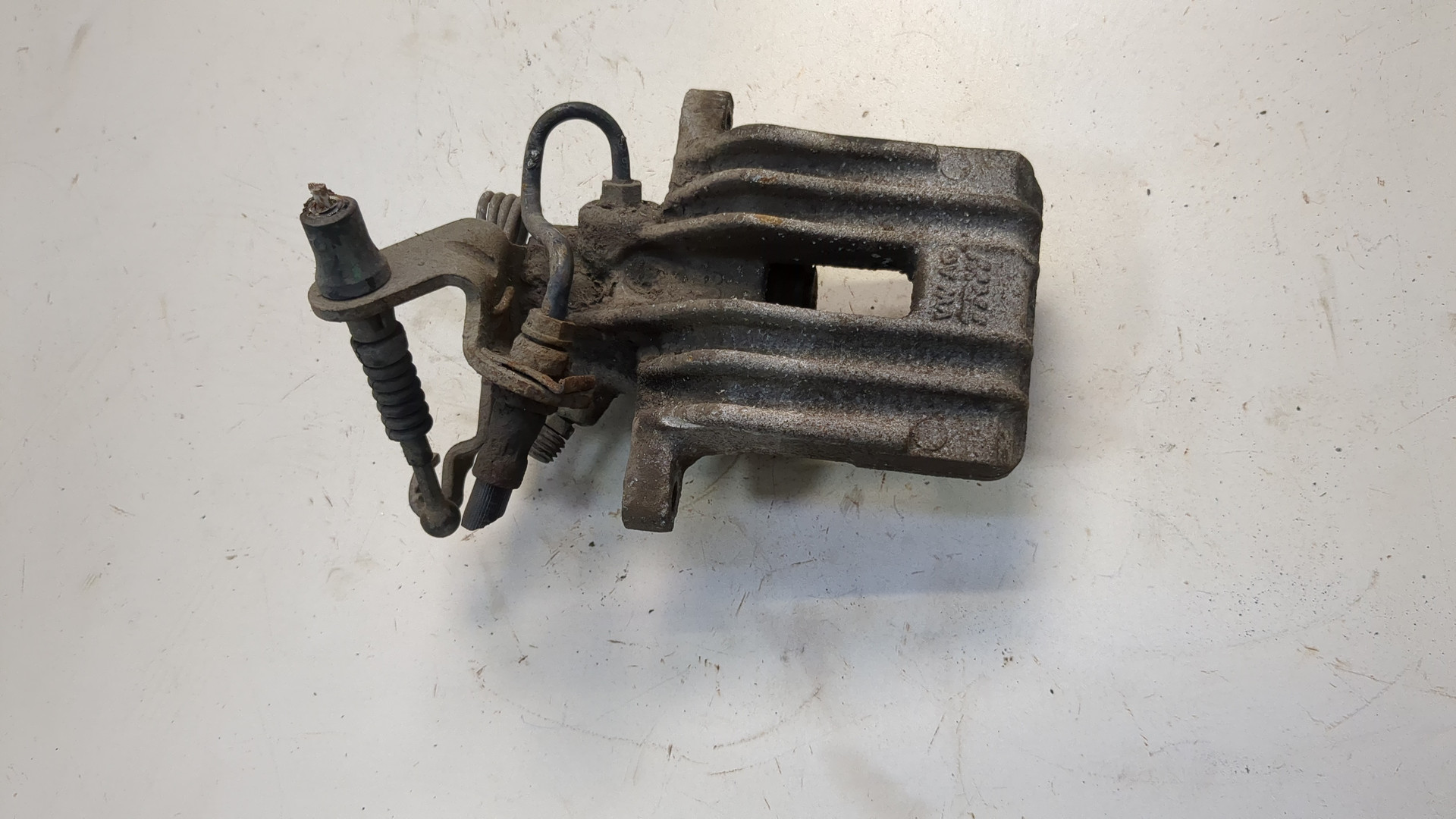 Суппорт задний правый