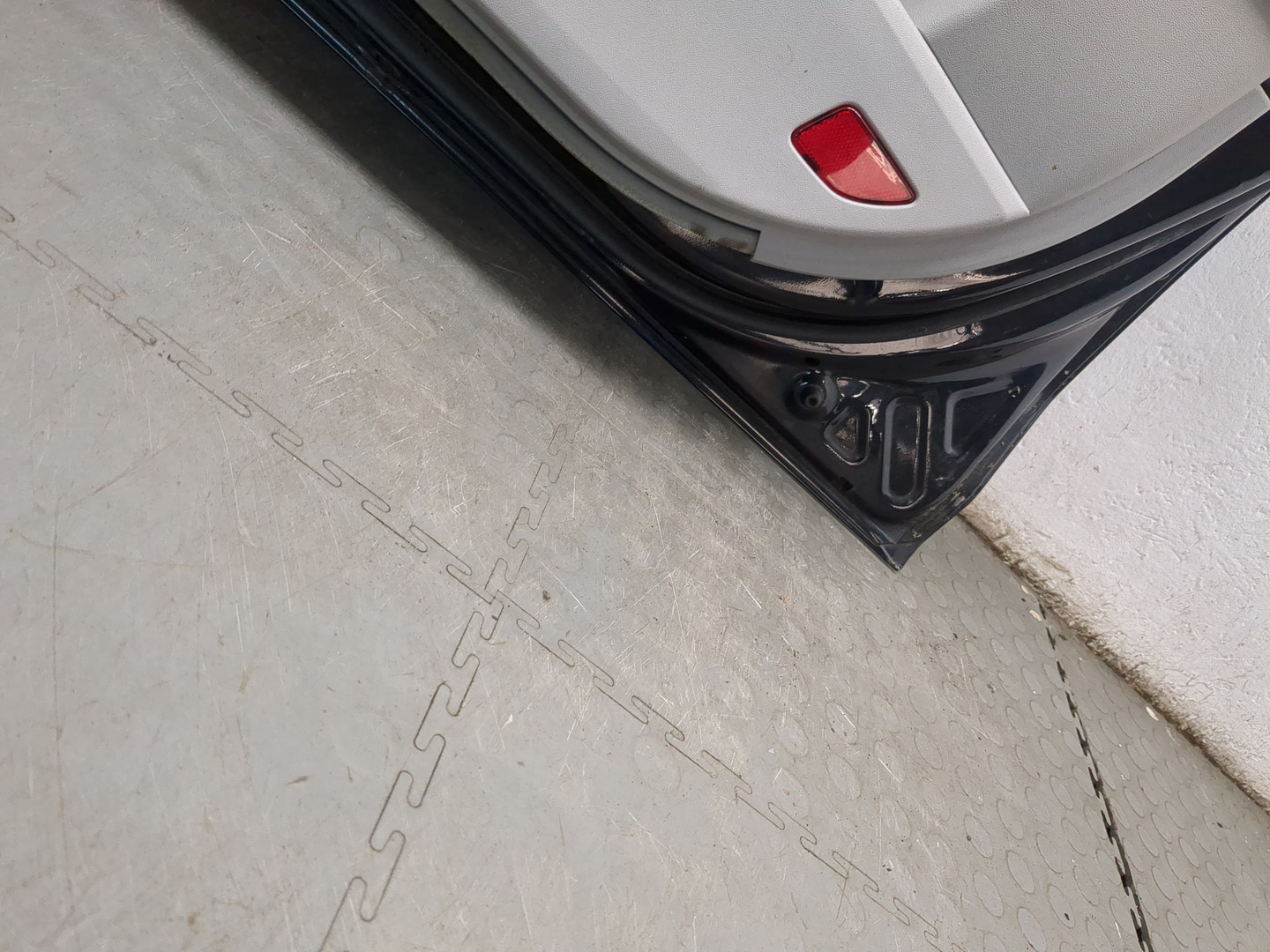 Дверь передняя правая