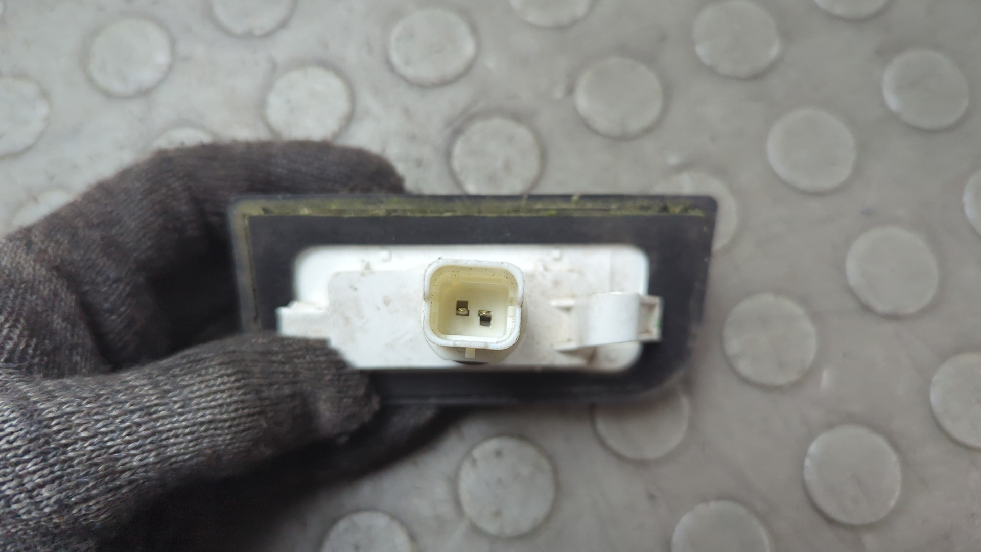 Фонарь подсветки номера