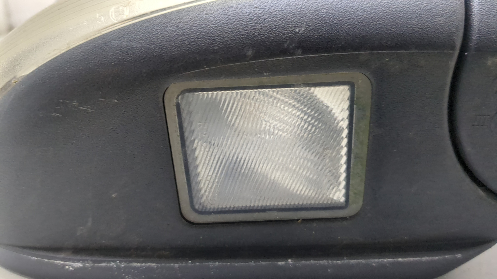 Зеркало правое электрическое