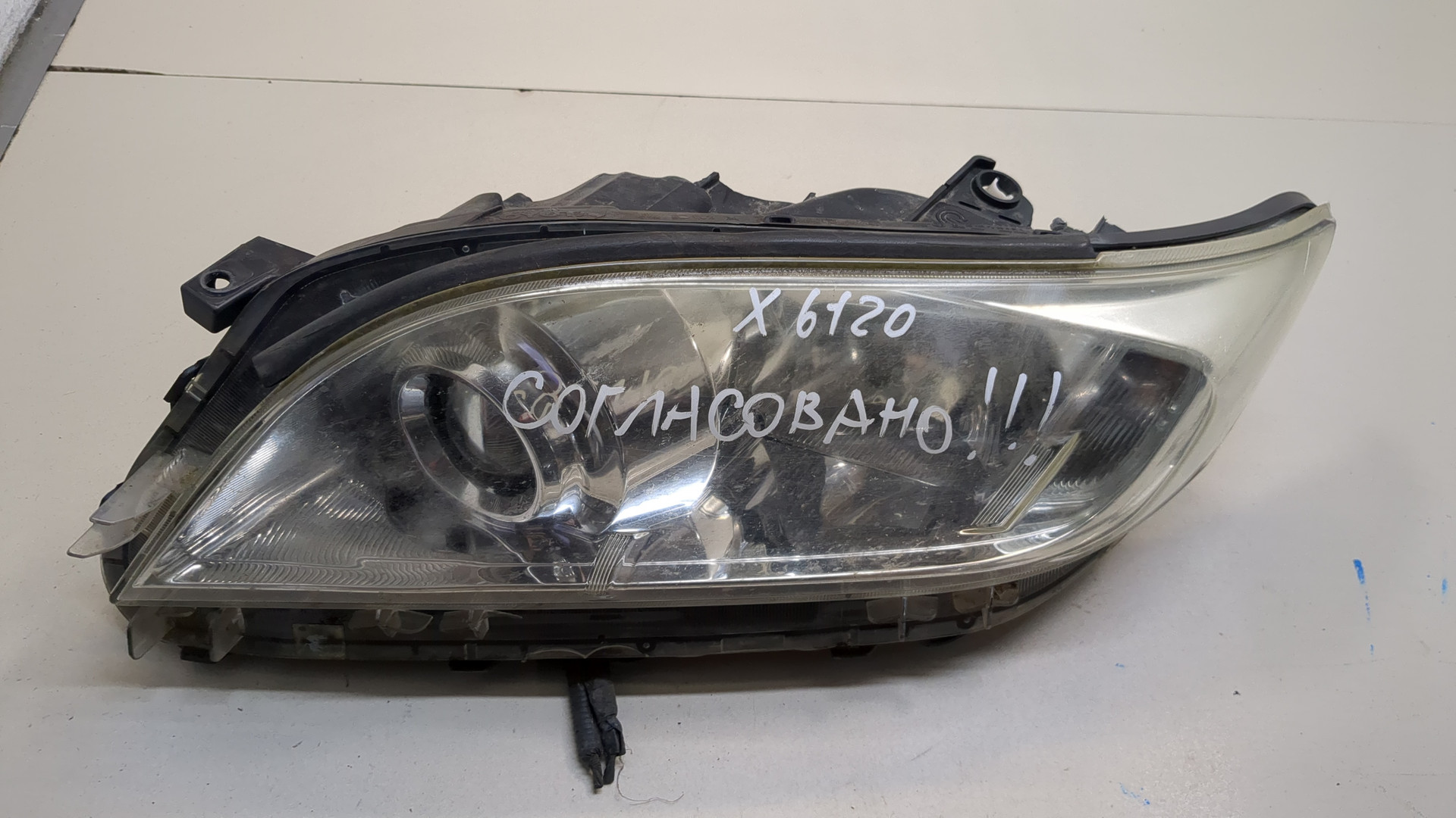 Фара левая