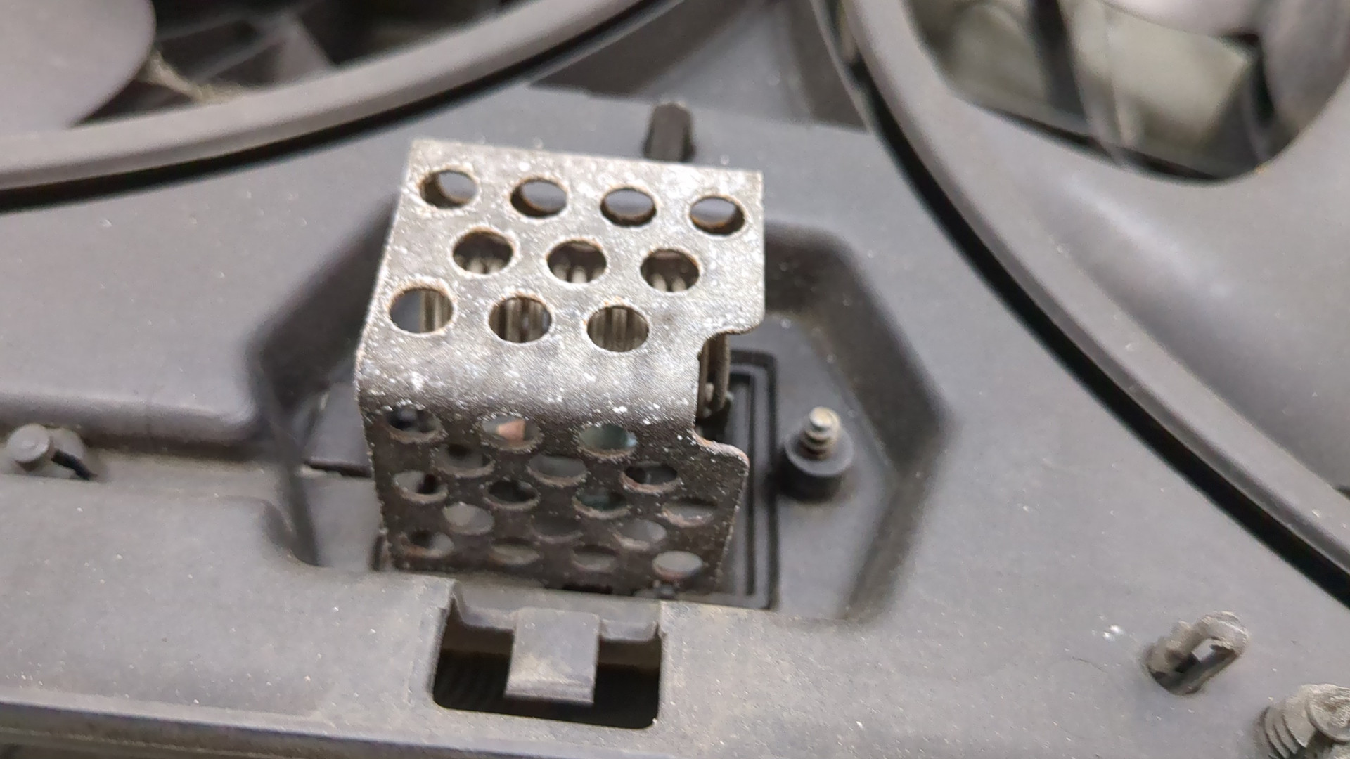 Вентилятор радиатора