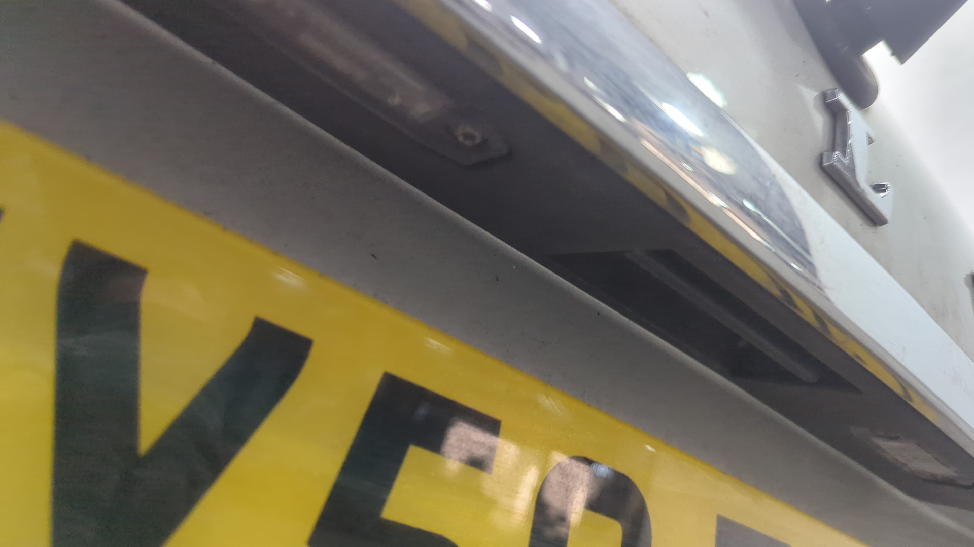 Дверь багажника