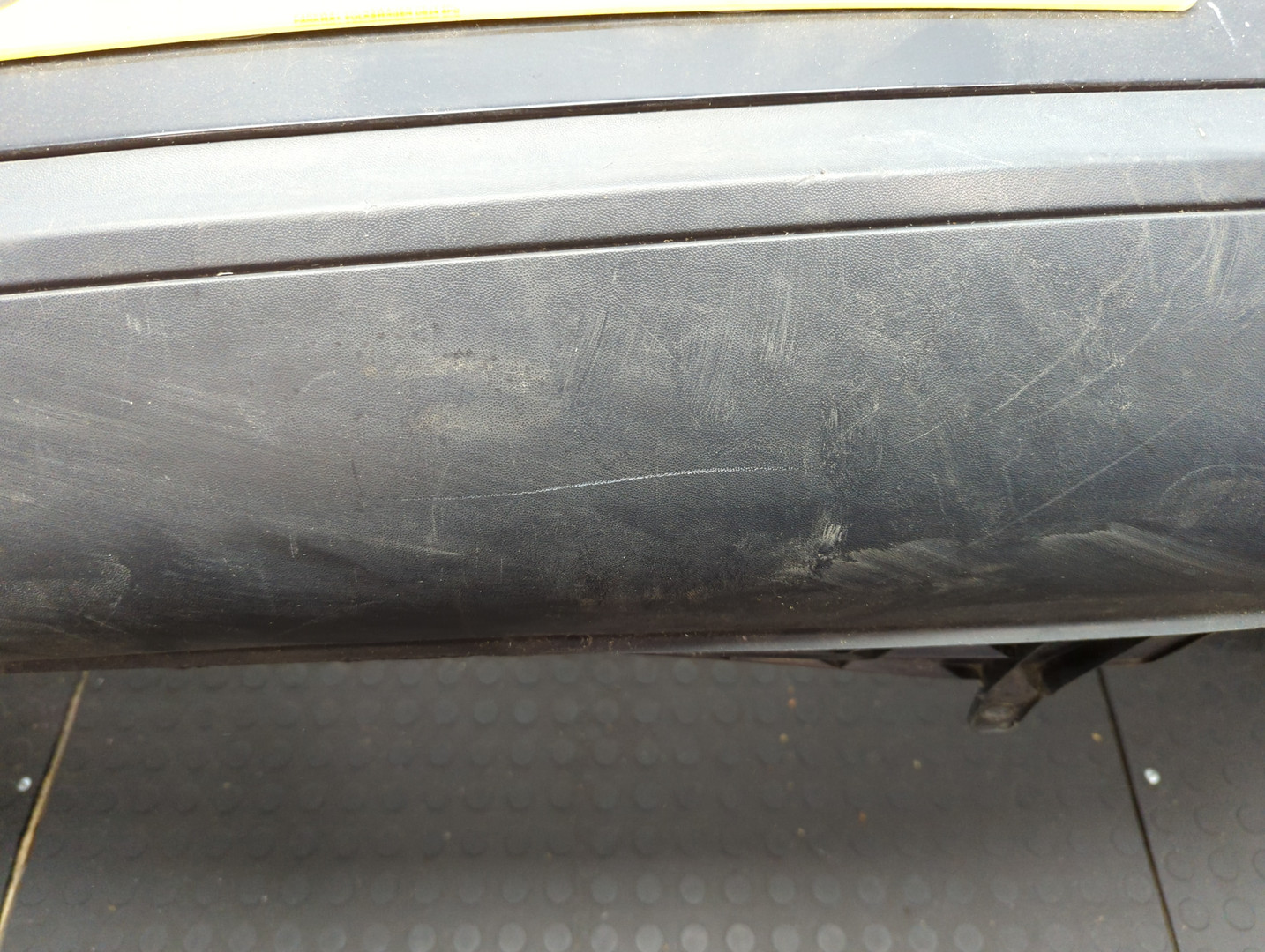 Бампер задний